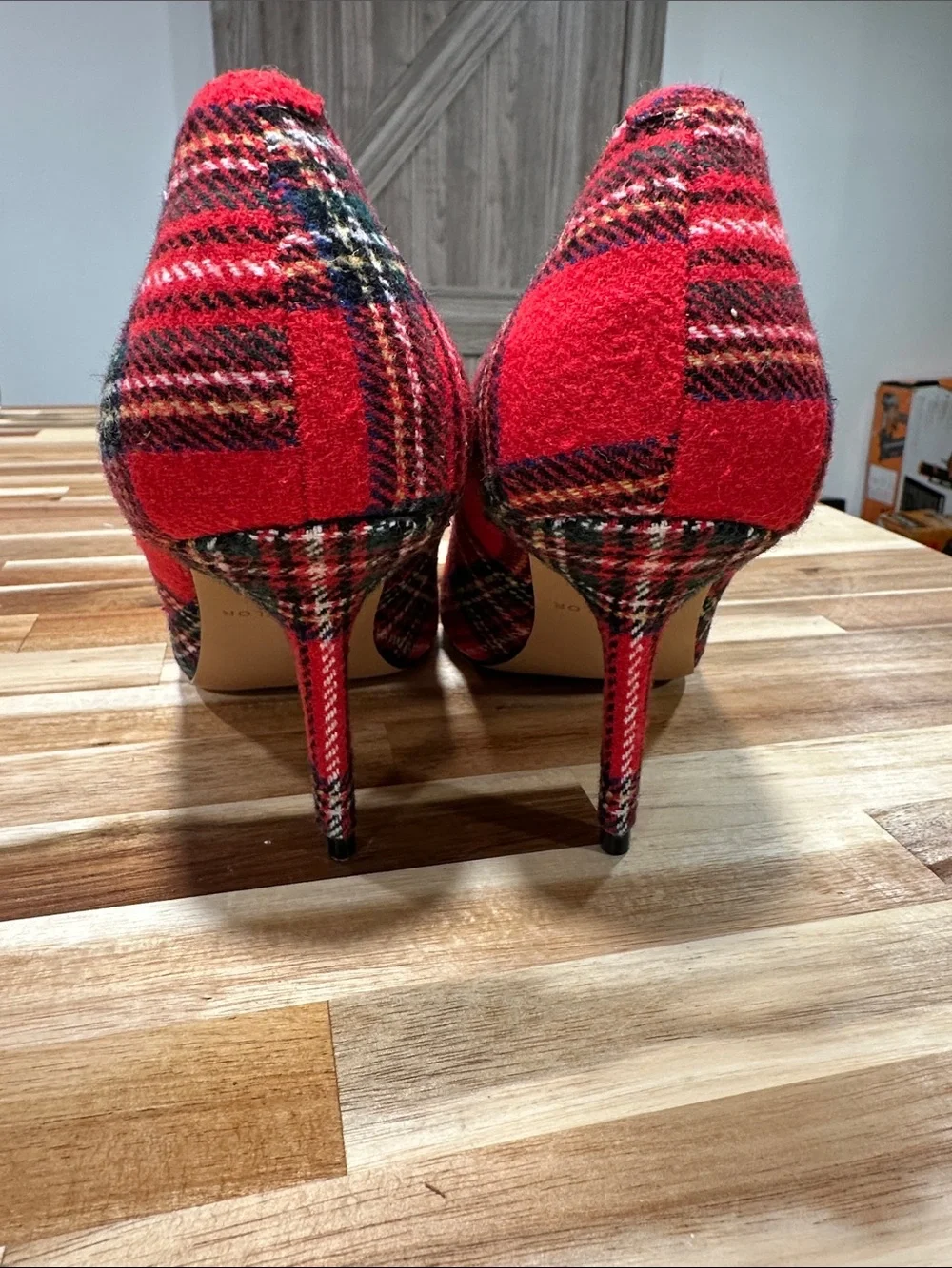Ann Taylor Red Plaid Pointed-Toe Pumps 464